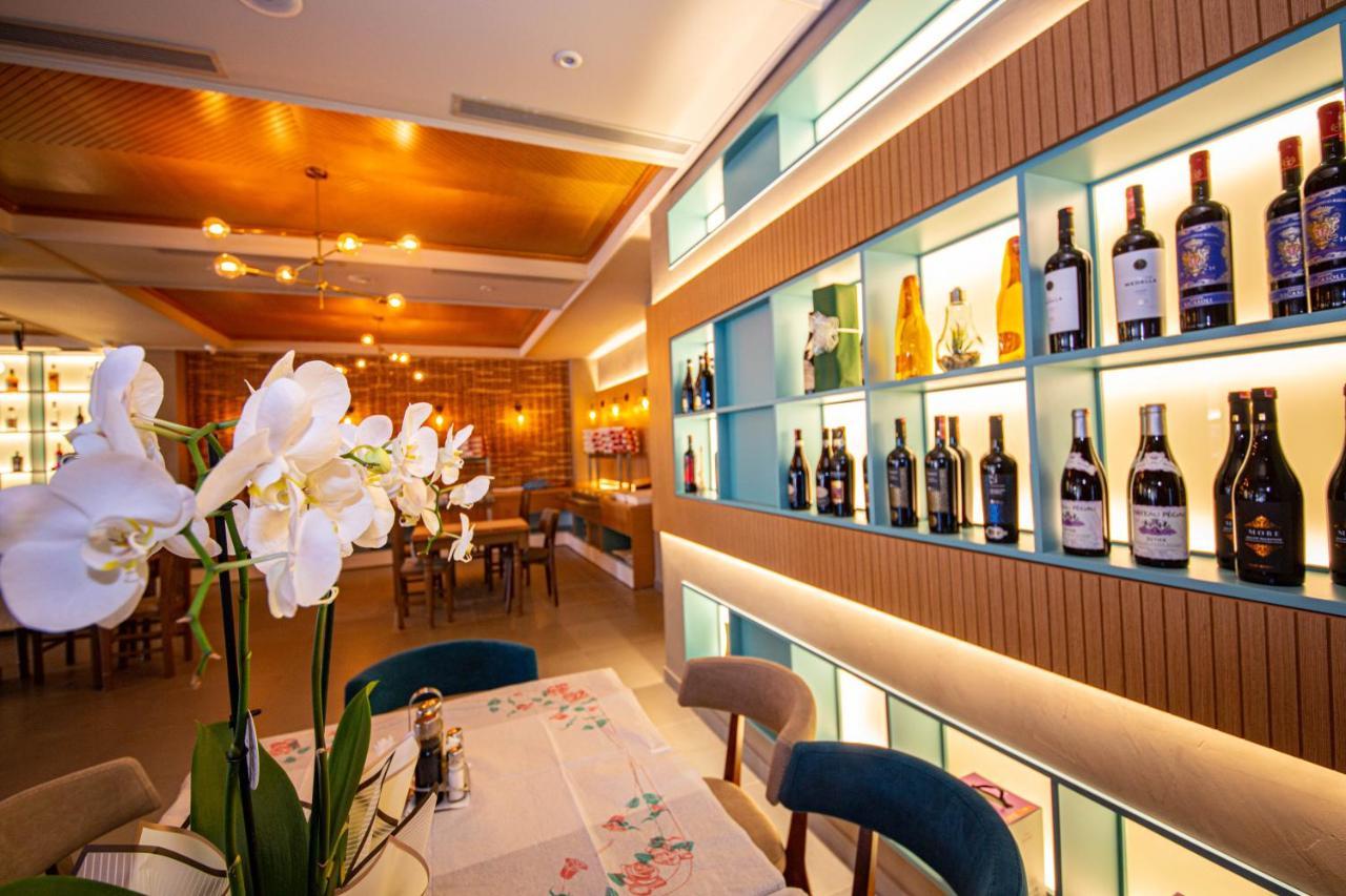 Hotel Vila Mare ドゥラス エクステリア 写真