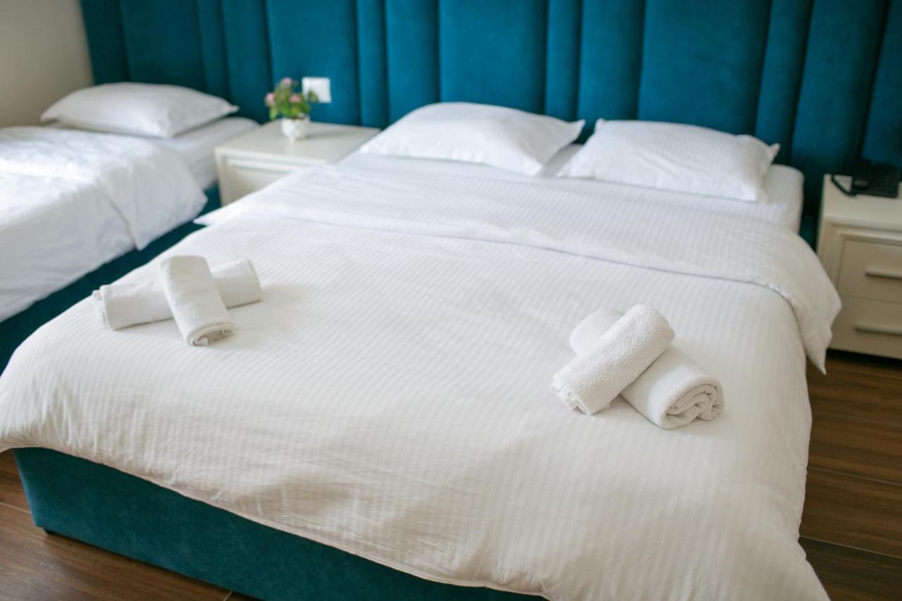 Hotel Vila Mare ドゥラス エクステリア 写真