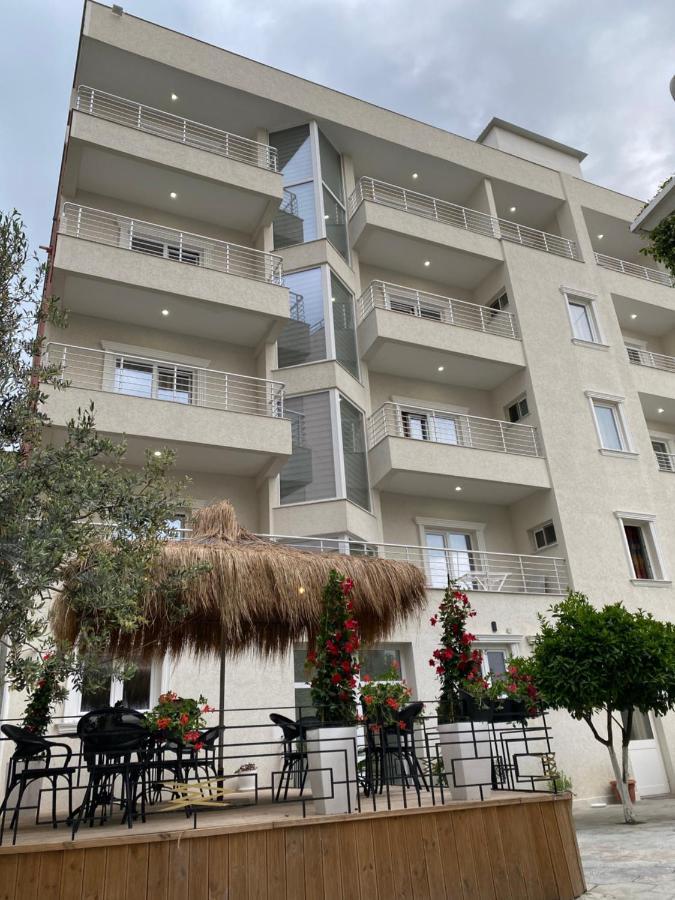 Hotel Vila Mare ドゥラス エクステリア 写真