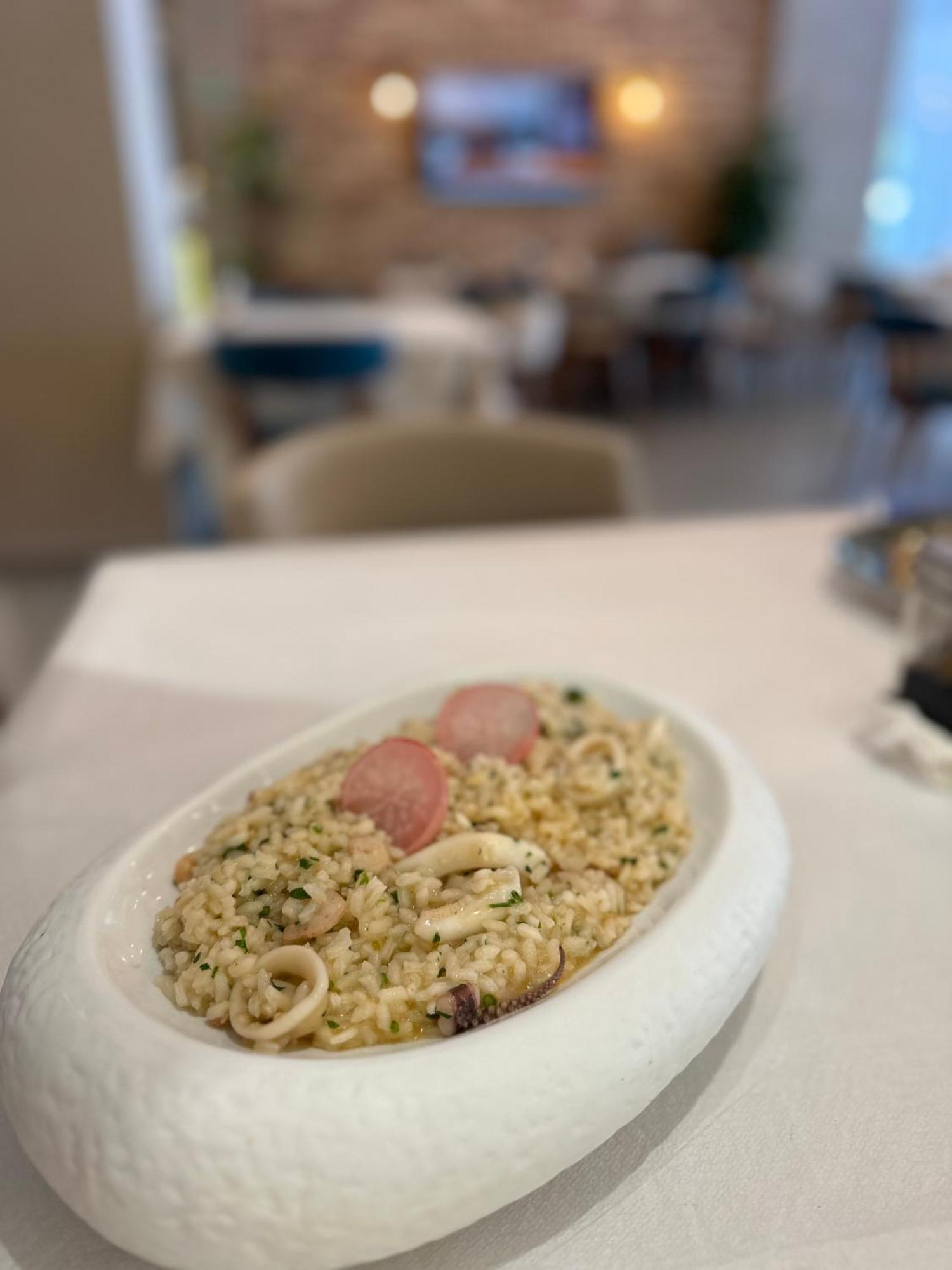 Hotel Vila Mare ドゥラス エクステリア 写真