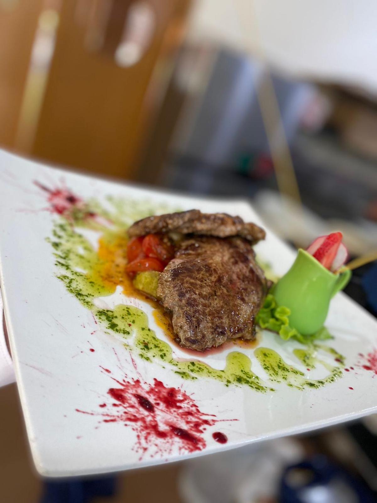 Hotel Vila Mare ドゥラス エクステリア 写真