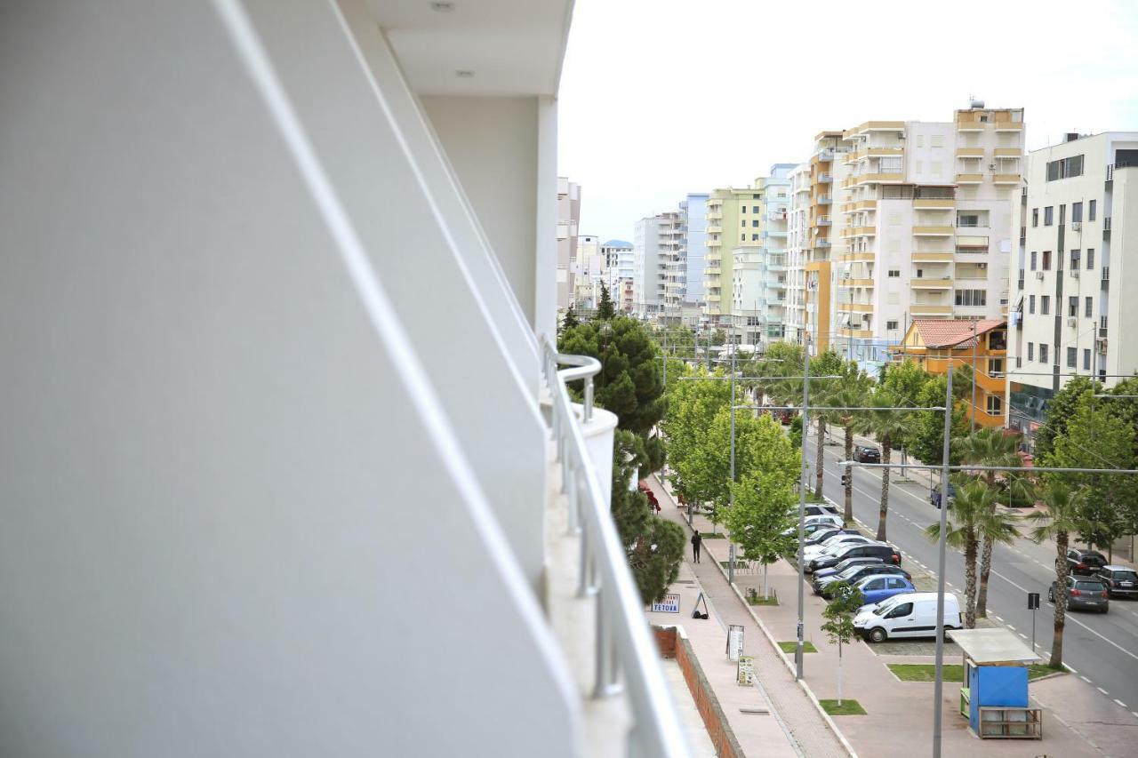 Hotel Vila Mare ドゥラス エクステリア 写真