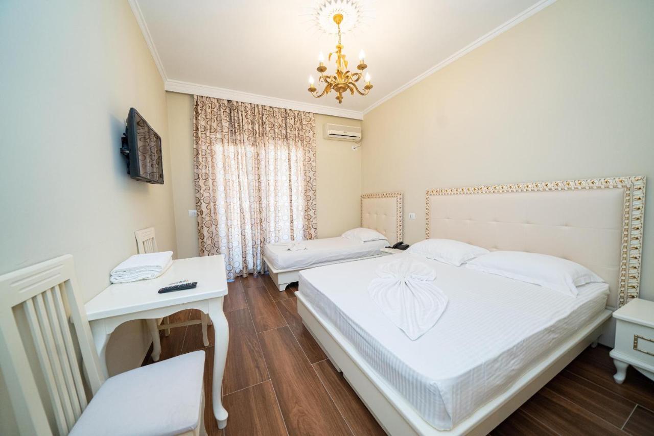 Hotel Vila Mare ドゥラス エクステリア 写真